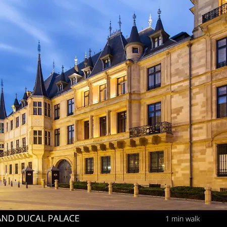 Urban Apartment, In The Nightlife Area! Apartman *