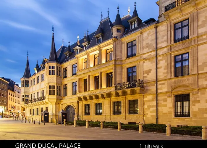 Urban Apartment, In The Nightlife Area! Апартаменты *