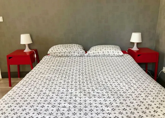 Апартаменты Urban Apartment, In The Nightlife Area! *